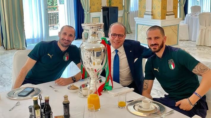 L’Italia Campione d’Europa festeggia con il Brunello
